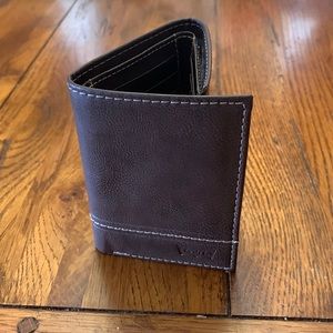 Men’s Tri-Fold Wallet